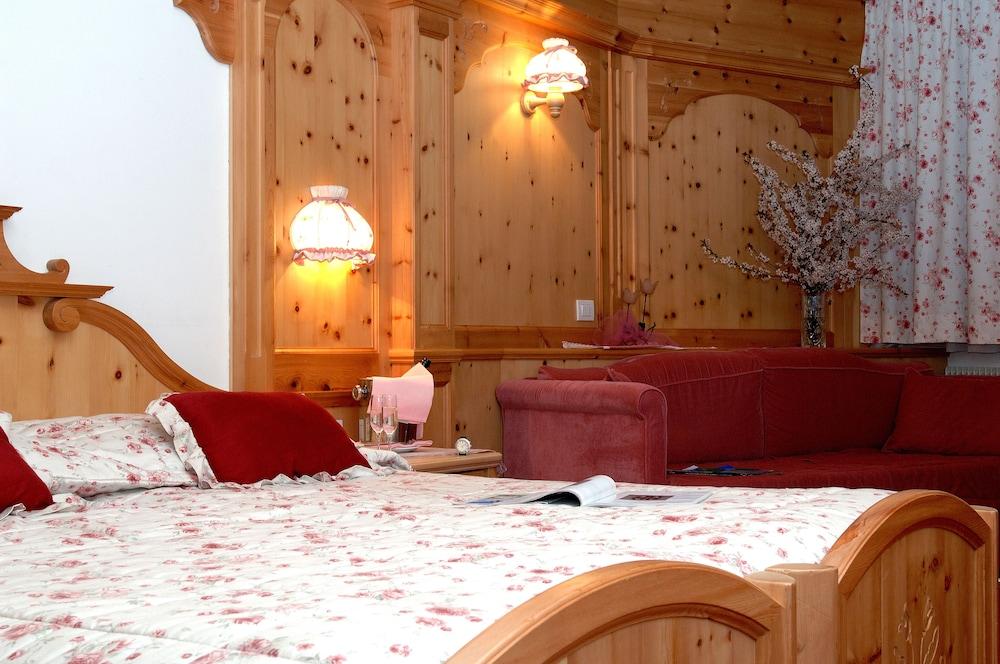 Hotel Dahu 마돈나 디 캄필리오 외부 사진