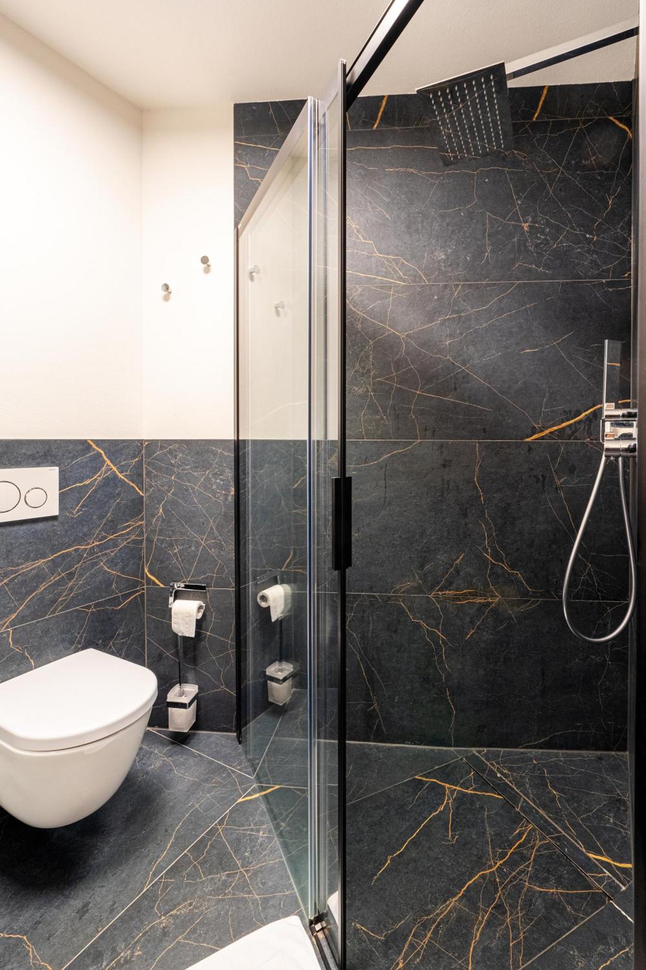 Hotel Dahu 마돈나 디 캄필리오 외부 사진