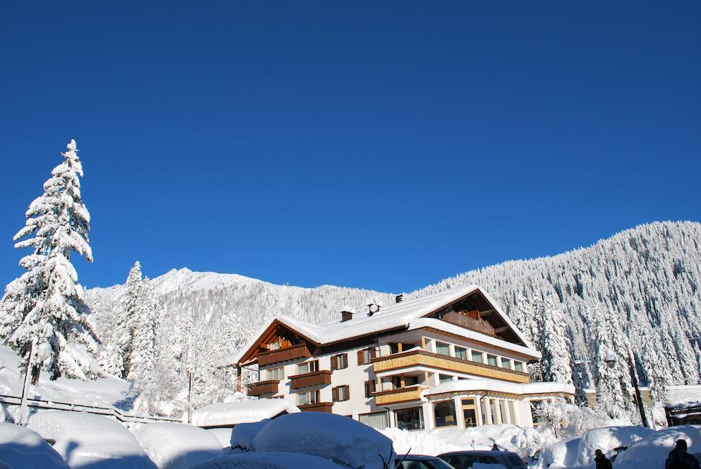 Hotel Dahu 마돈나 디 캄필리오 외부 사진